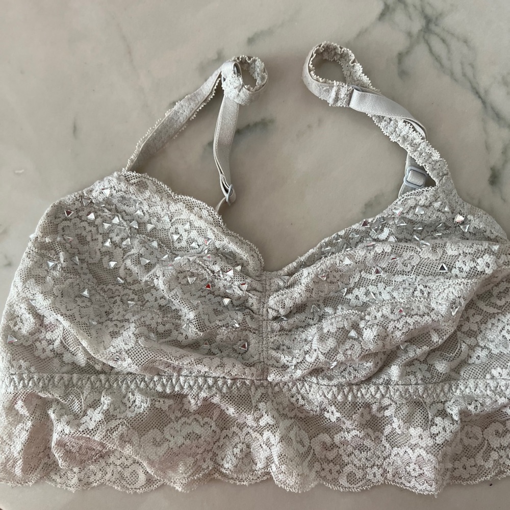 Pink Victoria’s Secret Rhinestone Lace Bralette sz Med color Lt  gray